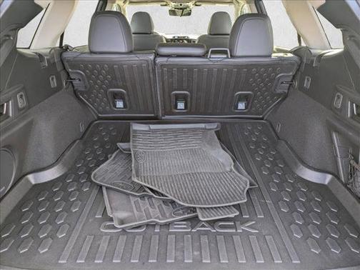 2025 Subaru Outback Touring XT