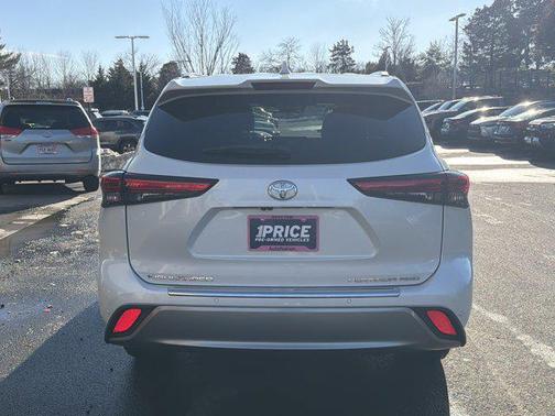 2021 Toyota Highlander Platinum