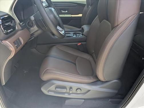 Platinum White Pearl 2026 Honda Pilot Touring 8-Passenger