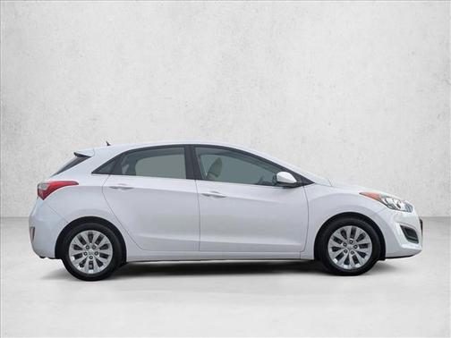 2016 Hyundai Elantra GT Base