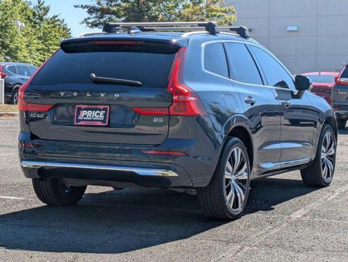 2022 Volvo XC60 B5 Inscription