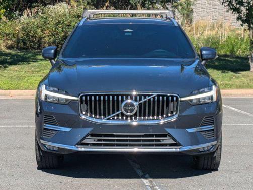 2022 Volvo XC60 B5 Inscription