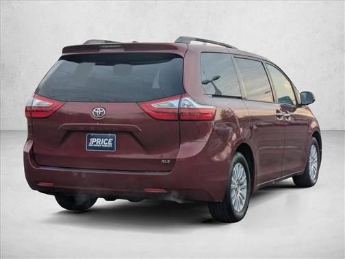 2016 Toyota Sienna XLE