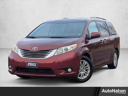 2016 Toyota Sienna XLE