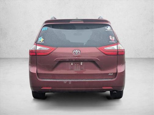 2016 Toyota Sienna XLE