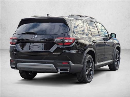 2025 Honda Pilot Touring 8-Passenger