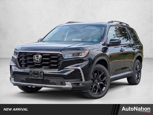 2025 Honda Pilot Touring 8-Passenger