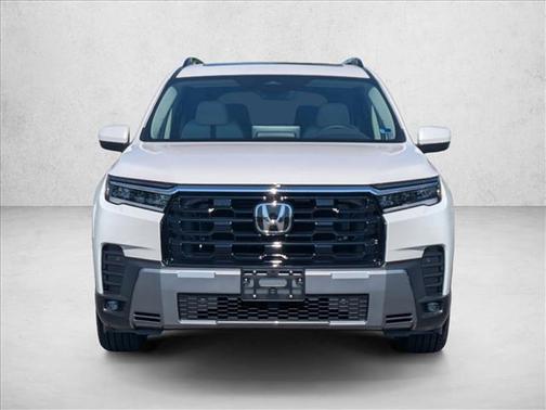 Platinum White Pearl 2026 Honda Pilot Touring 8-Passenger