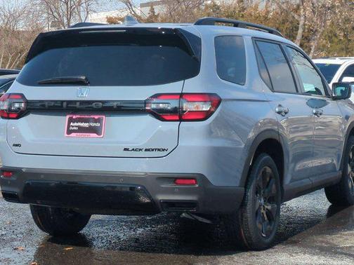 2026 Honda Pilot Black Edition