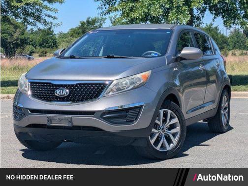 Mineral Silver 2016 Kia Sportage LX