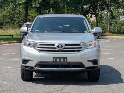 2013 Toyota Highlander SE