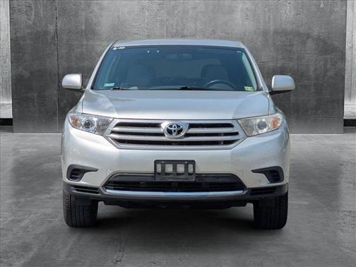 2013 Toyota Highlander SE