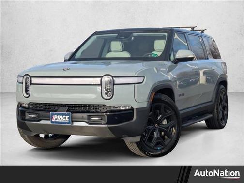 2023 Rivian R1S Adventure