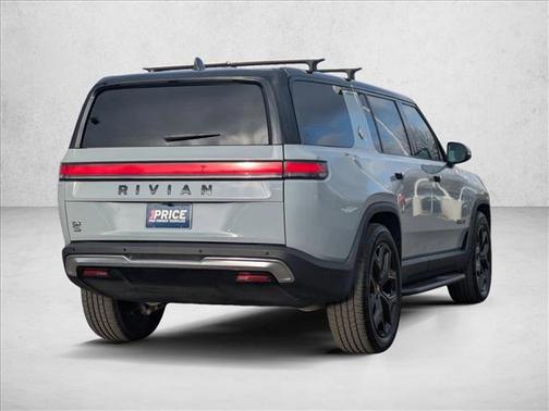 2023 Rivian R1S Adventure