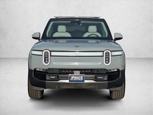 2023 Rivian R1S Adventure