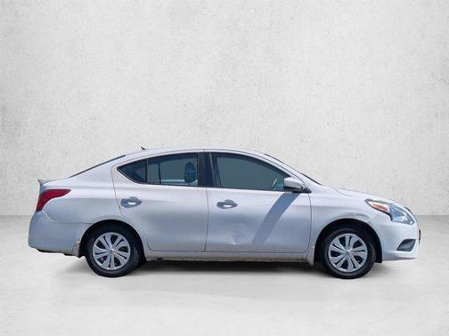 Fresh Powder 2016 Nissan Versa 1.6 SV