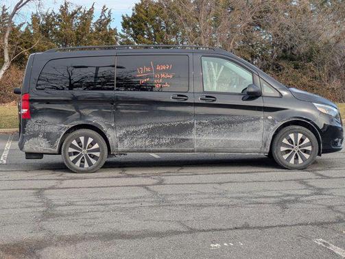 2023 Mercedes-Benz Metris Base