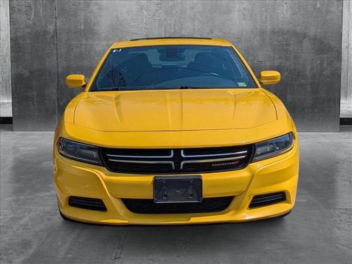 2017 Dodge Charger SE