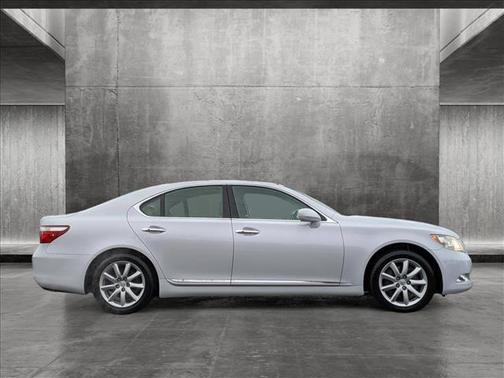 Photo 5 of 28 of 2008 Lexus LS 460 Base