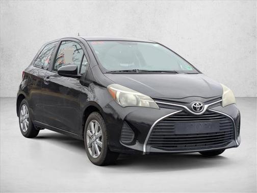2015 Toyota Yaris LE