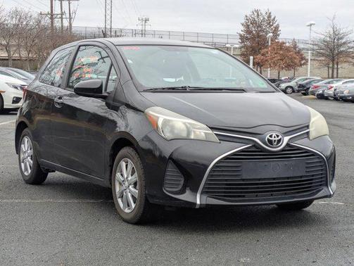 2015 Toyota Yaris LE