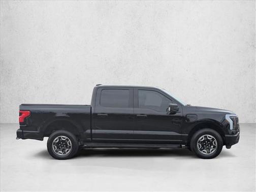 2023 Ford F-150 Lightning XLT