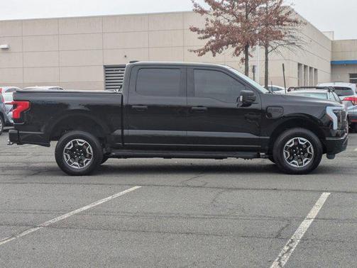 2023 Ford F-150 Lightning XLT