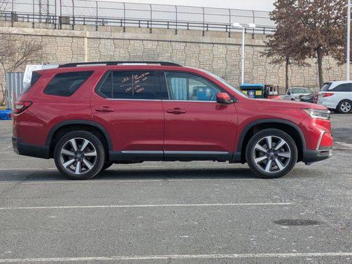 2023 Honda Pilot AWD Elite