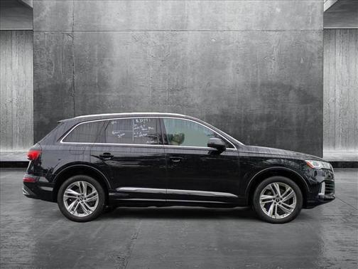 2021 Audi Q7 55 Premium Plus