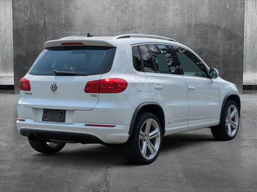 2016 Volkswagen Tiguan R-Line