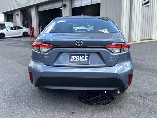 2025 Toyota Corolla Hybrid LE