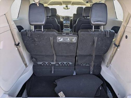 2020 Chrysler Voyager LXI