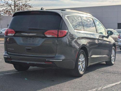 2020 Chrysler Voyager LXI