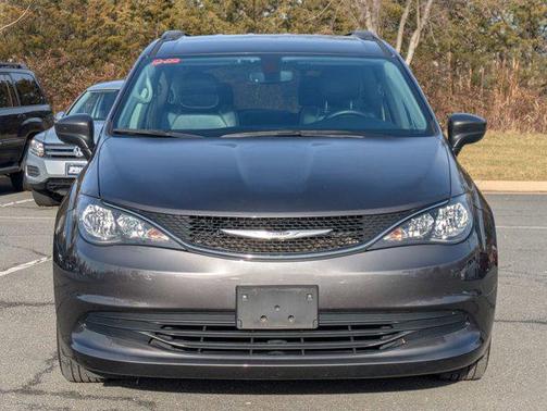 2020 Chrysler Voyager LXI