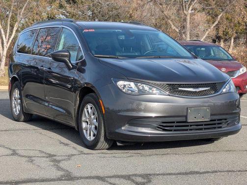 2020 Chrysler Voyager LXI