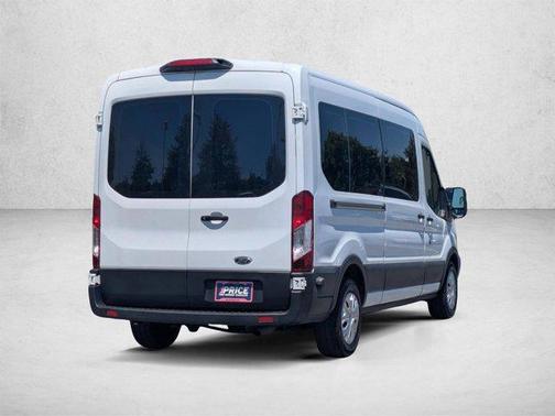 Oxford White 2018 Ford Transit-350 XL