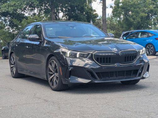 Black Sapphire Metallic 2024 BMW 530 xDrive