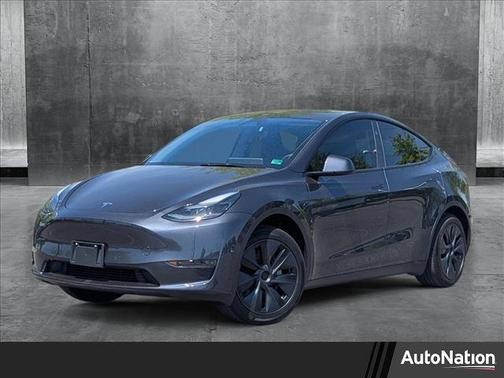 2025 Tesla Model Y Long Range Dual Motor All-Wheel Drive