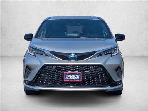 Celestial Silver Metallic 2021 Toyota Sienna XSE 7 Passenger