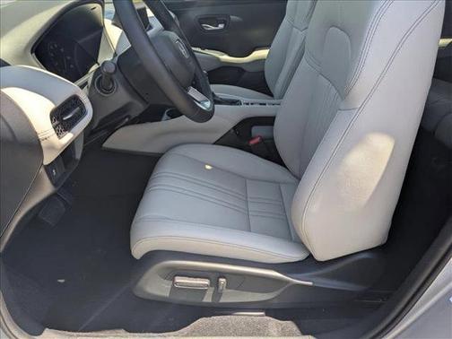 Solar Silver Metallic 2027 Honda HR-V EX-L
