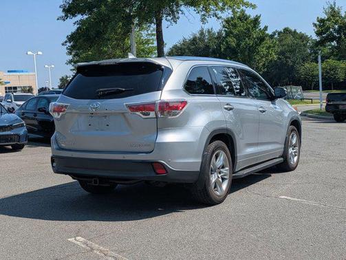2016 Toyota Highlander Limited Platinum