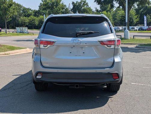 2016 Toyota Highlander Limited Platinum