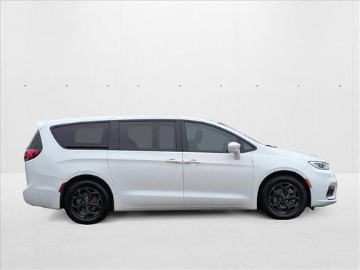 2022 Chrysler Pacifica Hybrid Limited