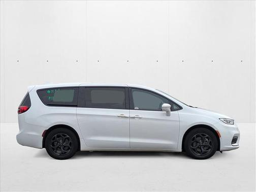 2022 Chrysler Pacifica Hybrid Limited