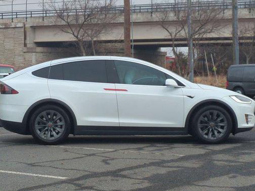 2018 Tesla Model X P100D