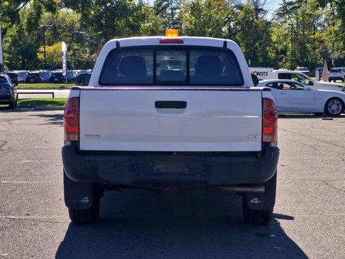 Super White 2014 Toyota Tacoma Base