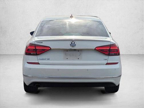 2018 Volkswagen Passat 2.0T SE