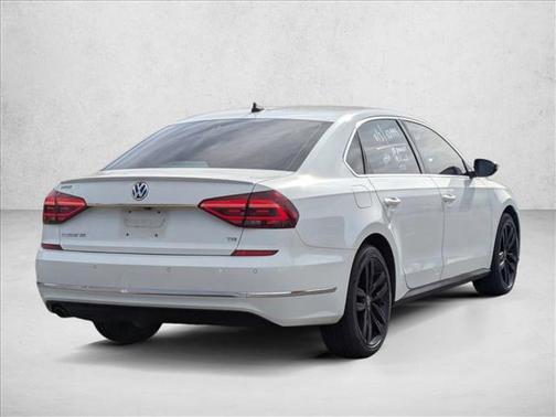 2018 Volkswagen Passat 2.0T SE