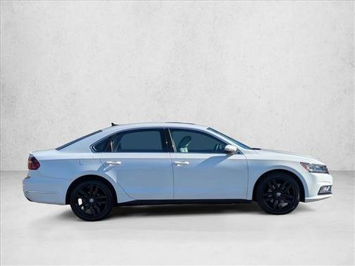 2018 Volkswagen Passat 2.0T SE