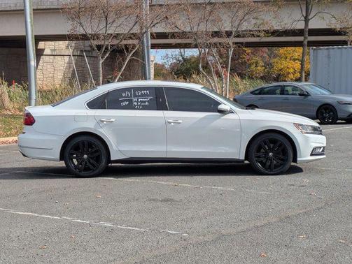 2018 Volkswagen Passat 2.0T SE